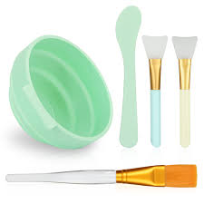 FACE APPLICATOR